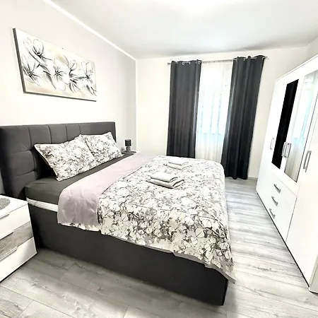 Apartman Rocan Vrsar Exterior photo